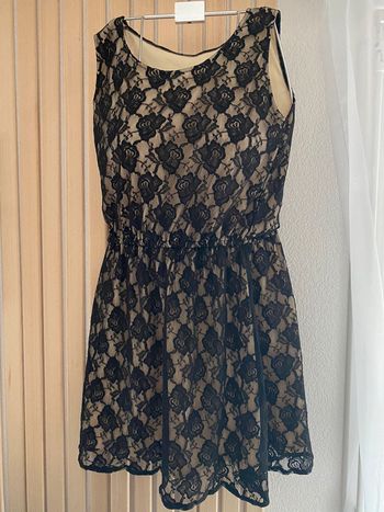 Magnifique robe d’été soirée ou journée taille unique (34-38)