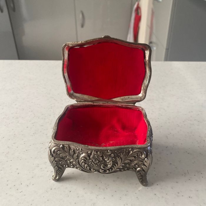 Ancien coffre à bijoux - photo numéro 2