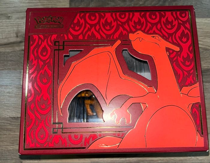 Coffret Pokémon collection super premium dracaufeu - photo numéro 5