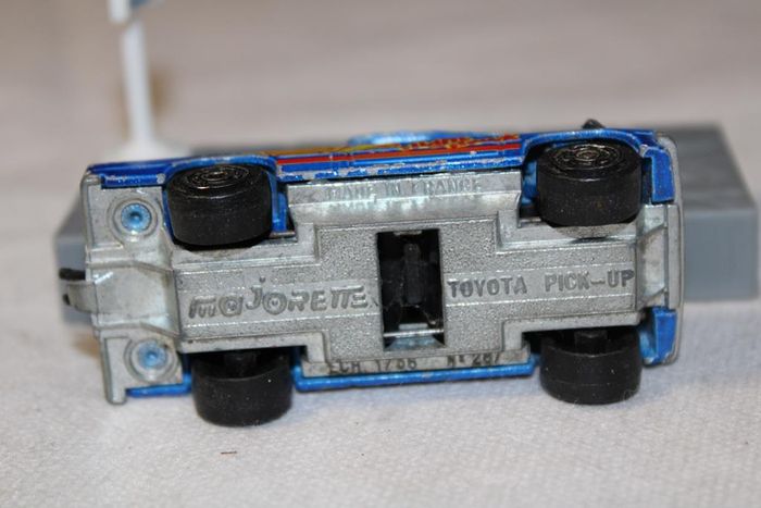 Majorette Toyota Pick-up - photo numéro 10