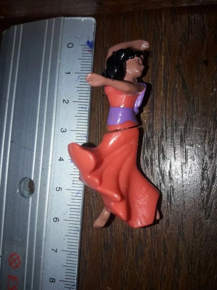 bossu notre dame figurine