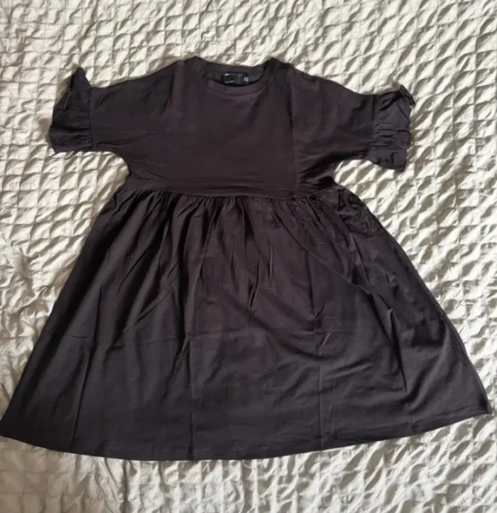 Robe patineuse noire Asos t34 - photo numéro 2