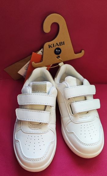 Basket fille taille 26 neuf avec étiquette 🦩