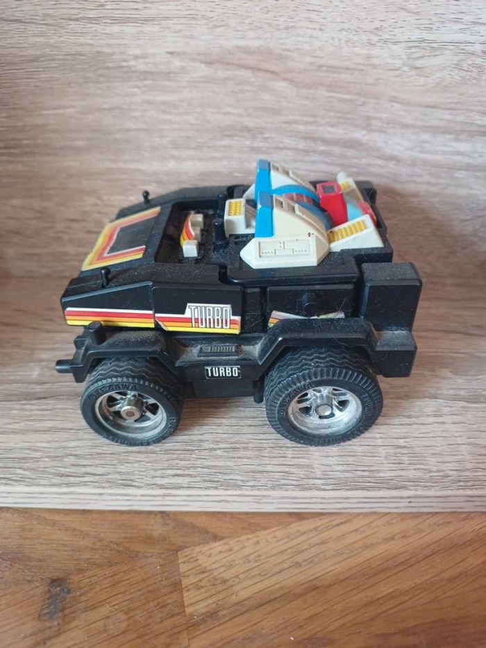 Robot daijim yonezawa - photo numéro 2