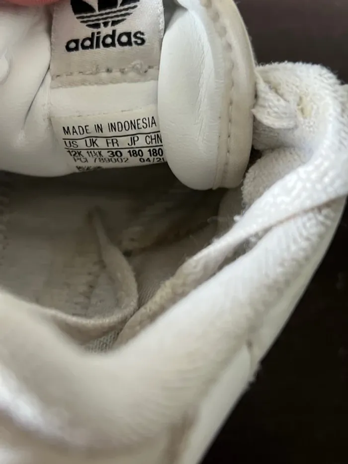 Basket Adidas enfant taille 30 - photo numéro 6