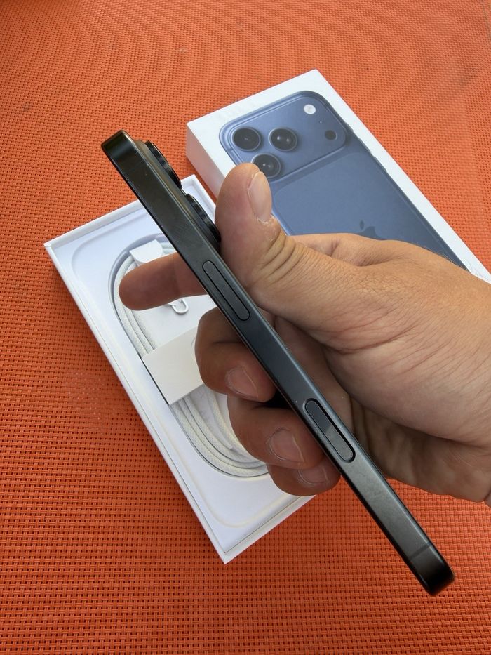 i p h o n e 16 pro Max - photo numéro 4