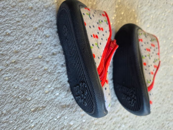 Chaussons 22 - photo numéro 3