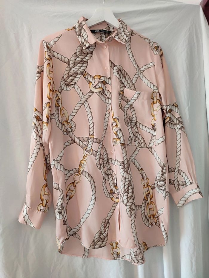 Chemise à imprimés noeuds mi longue satinée