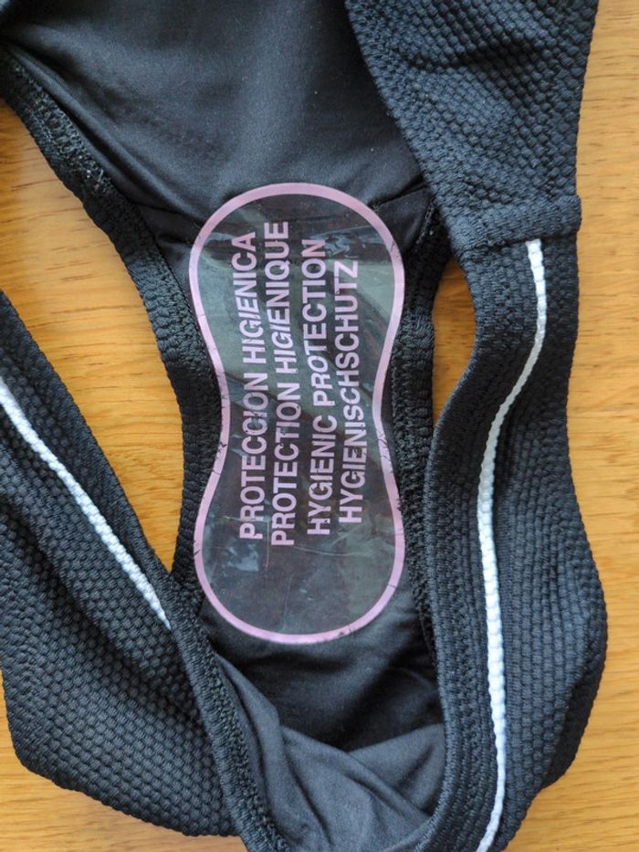 Maillot de bain noir neuf T38 - photo numéro 4