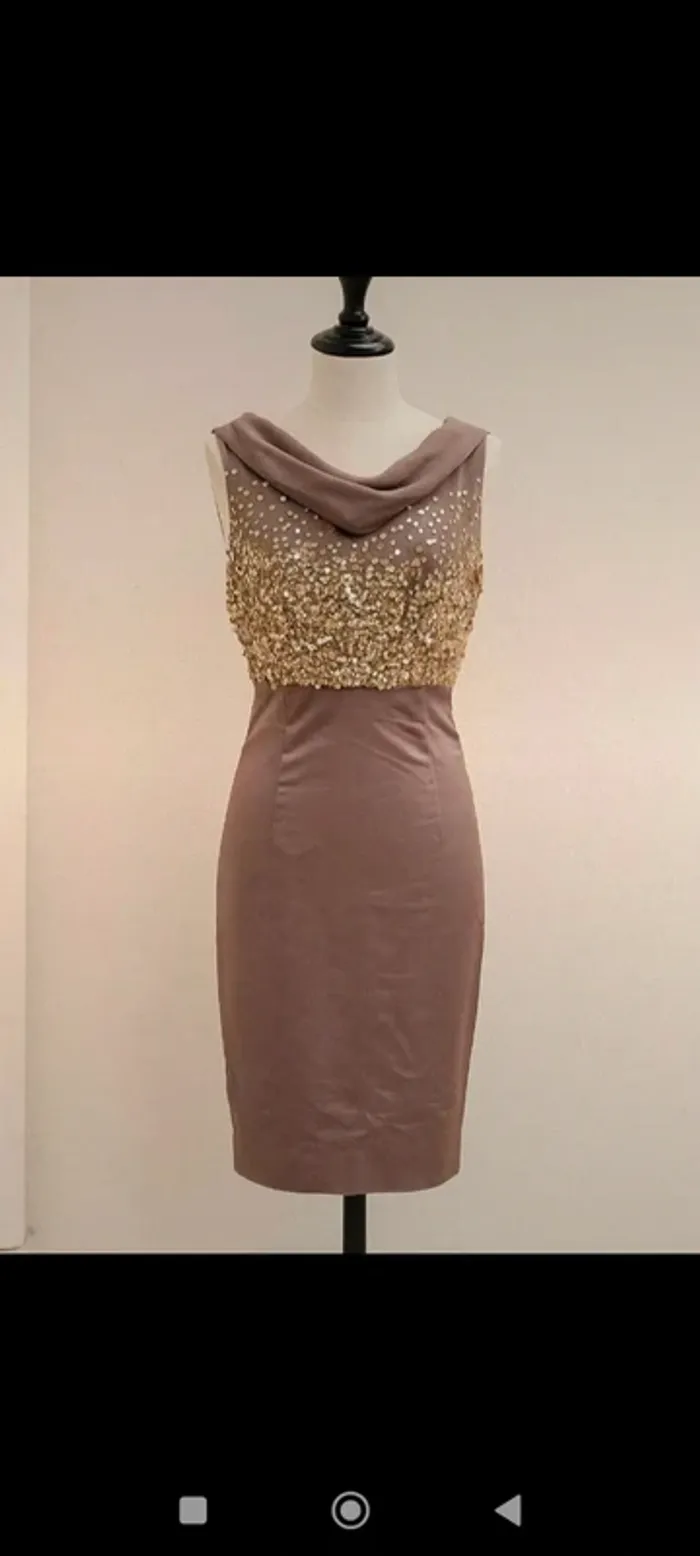 Robe Moschino Cheap and Chic en soie avec sequins