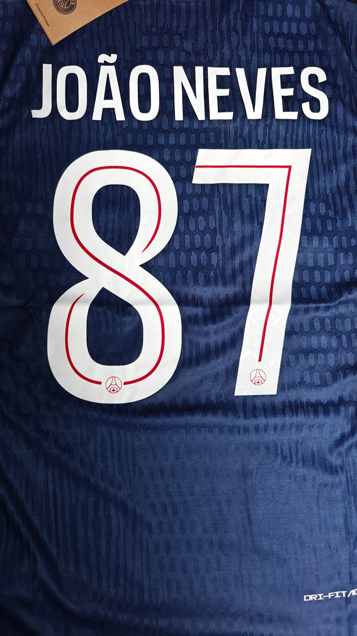 Maillot Joao Neves PSG - photo numéro 4