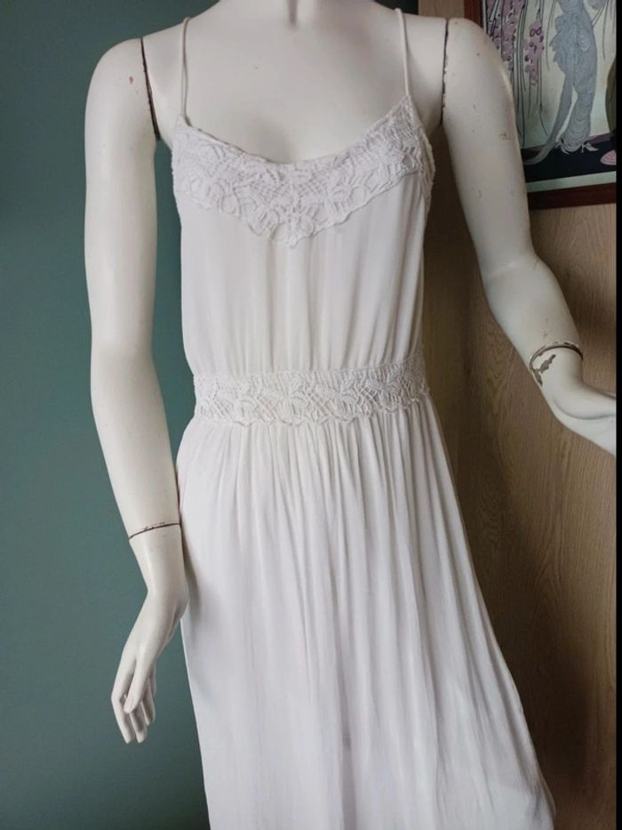 Robe dos nu blanche Zara  XS - photo numéro 2