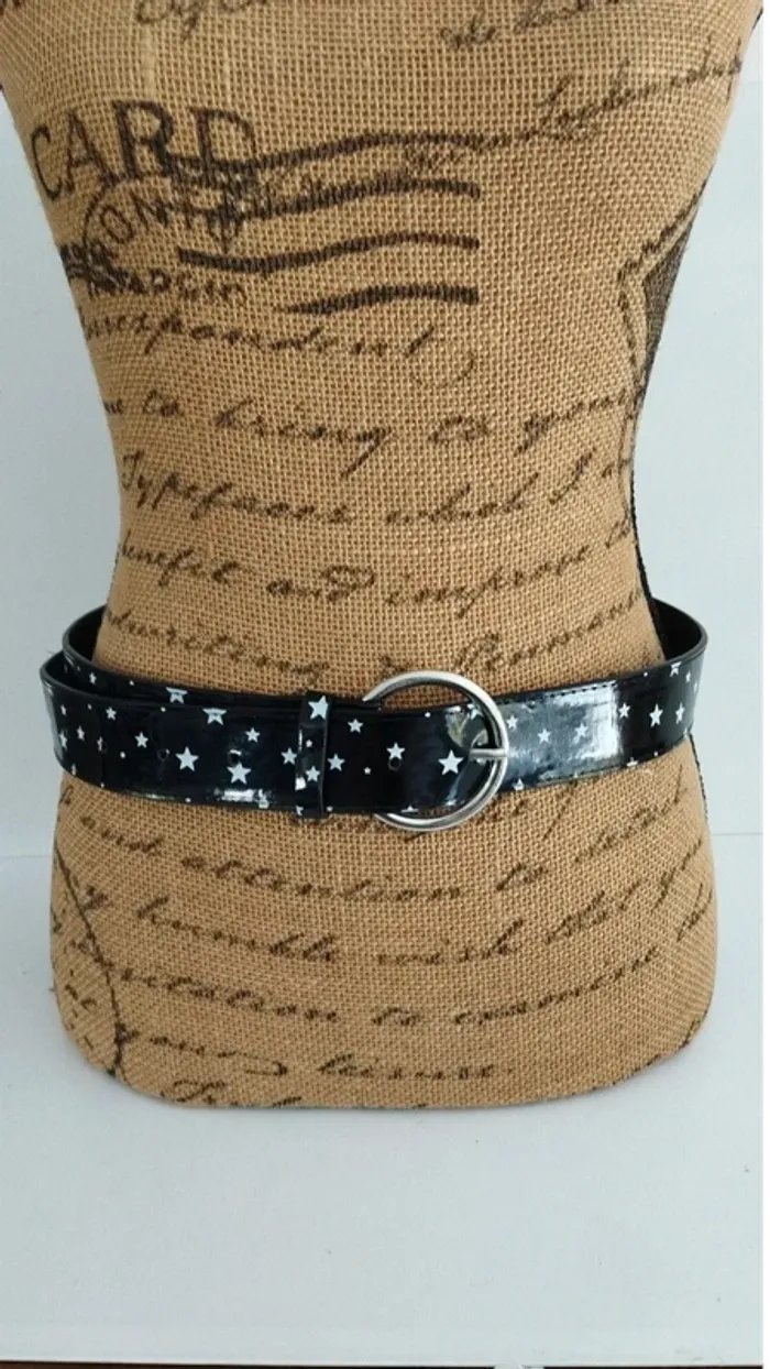 Ceinture noire étoiles blanche 90 cm