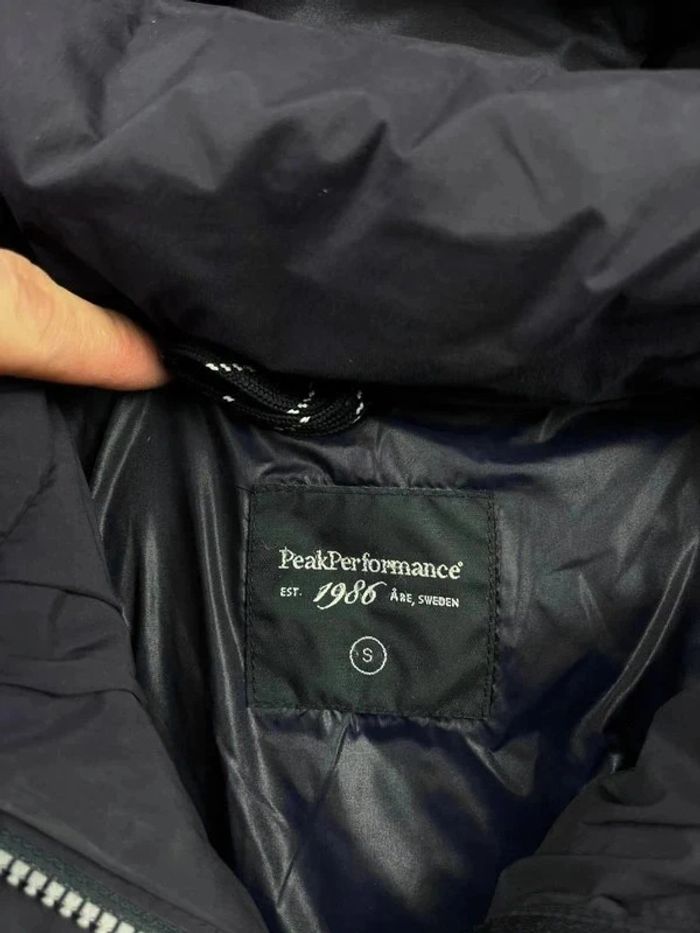 Hooded Down Jacket Peak Performance / Veste Full Zip Matelassée | Bleu Marine | Taille S | Femme #34 - photo numéro 3