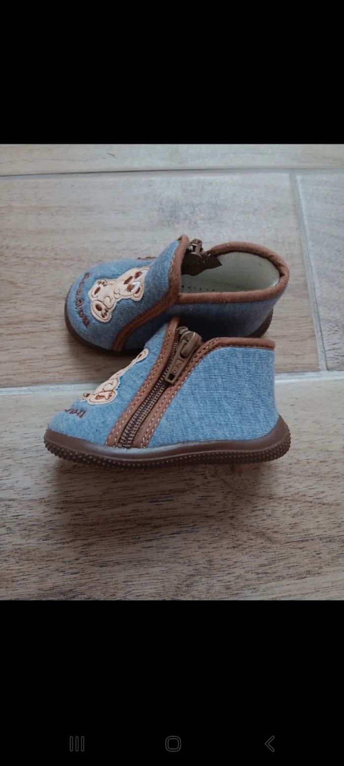 Lot chaussures pointure 18 - photo numéro 6