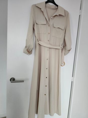 Robe beige neuve