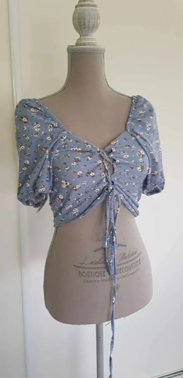 Crop top manches courte - photo numéro 2