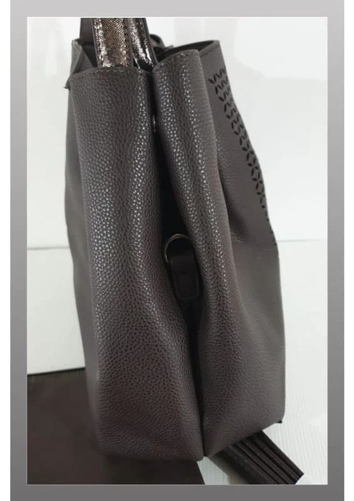 Sac marron en simili cuir avec pochette à l'intérieur 38x28 cm - photo numéro 6