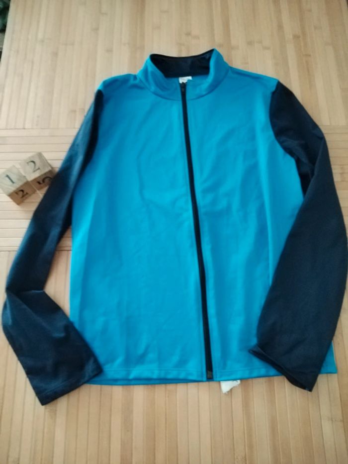 Veste sport décathlon 12ans