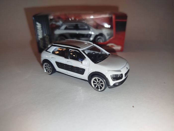 Majorette Citroën C4 Cactus - photo numéro 3
