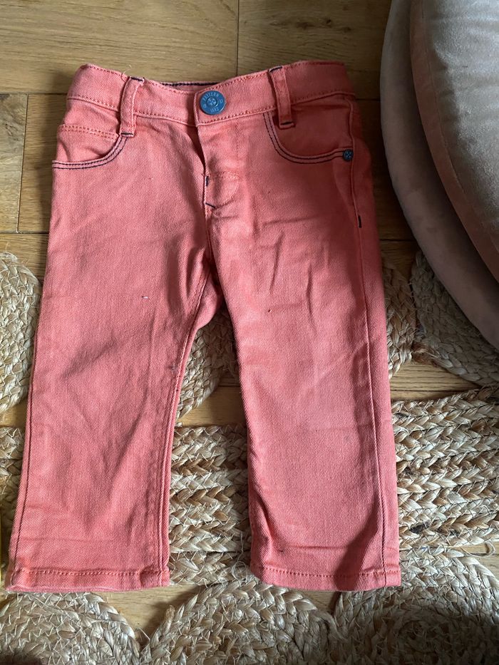 Lot de 3 pantalons 12 mois jaune Disney orange ikks et rouge - photo numéro 2