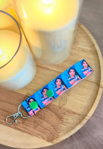 Porte Ears Pocahontas 