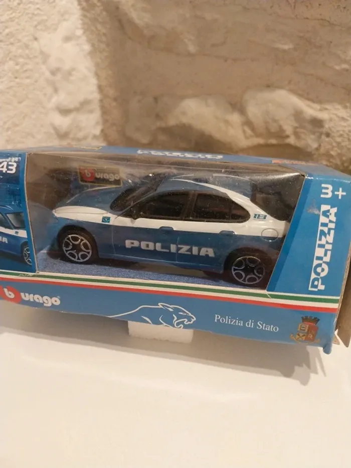 Voiture miniature de collection Polizia - photo numéro 3