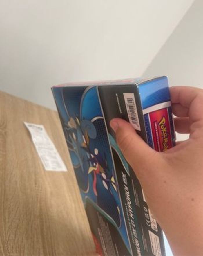 Coffret spécial Pokémon Amphinobi et Hyporoi (scellé) - photo numéro 4