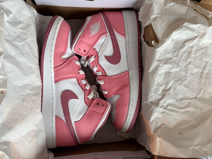 Jordan 1 mid taille 38 - photo numéro 6