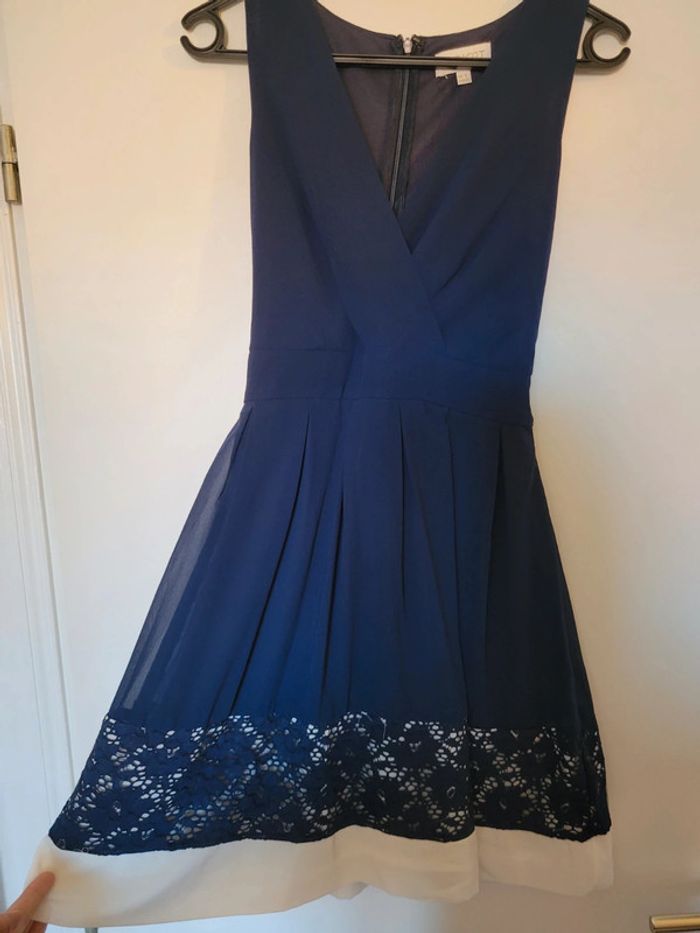 Robe col V taille S - photo numéro 2