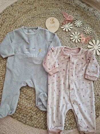 Lot de pyjamas gris et rose kiabi bébé fille 3 mois