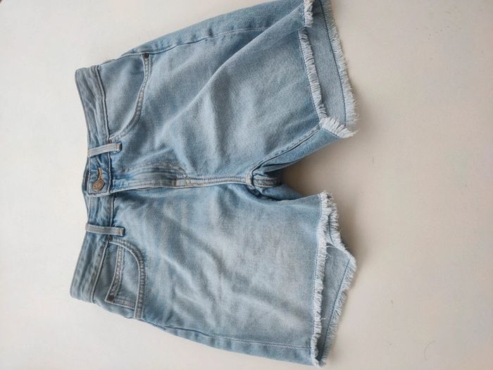 Short Lee