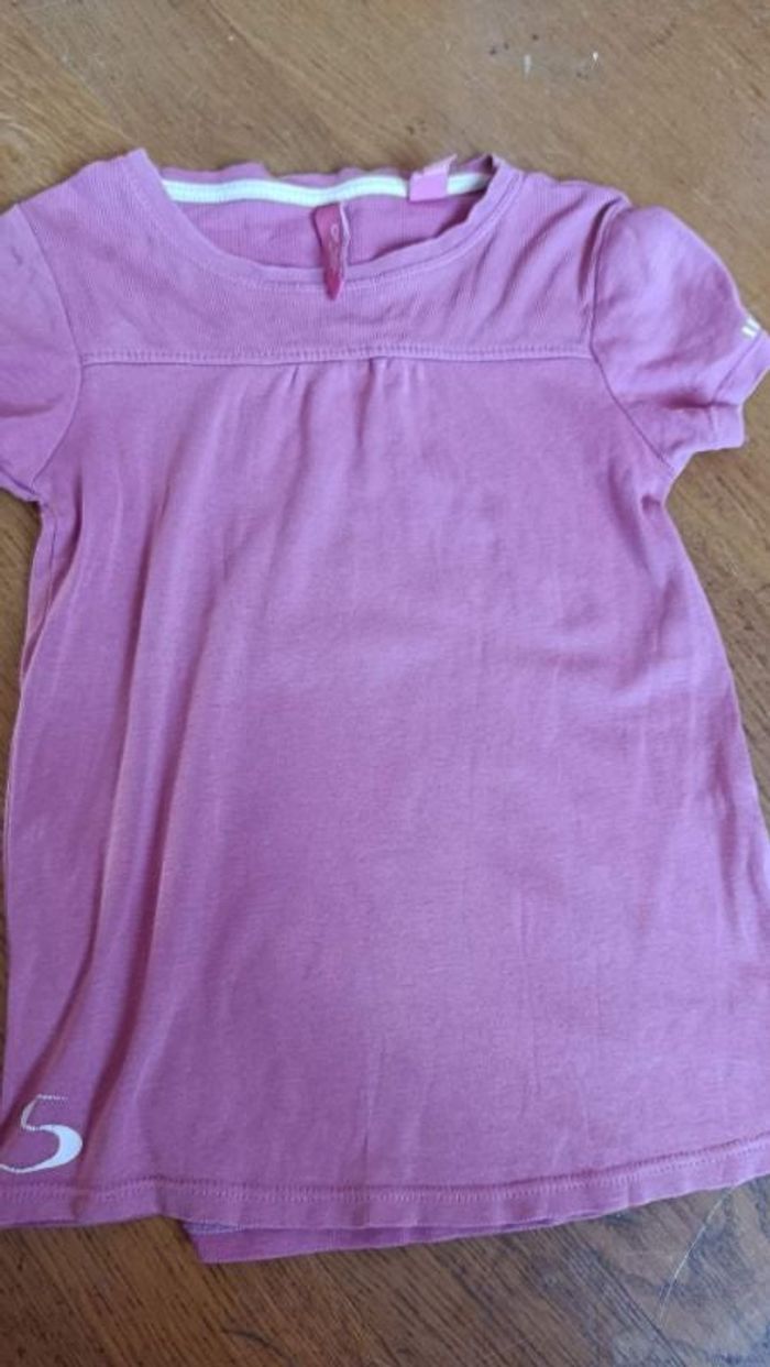 T shirt rose