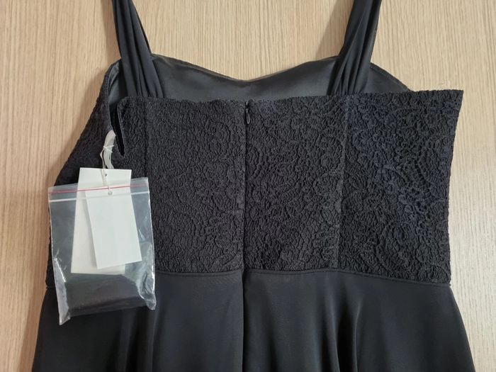 Robe de cocktail - photo numéro 3