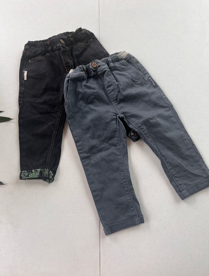 Lot de deux pantalons petit béguin  Taille 2 ans 92 cm  Très bon état    Prix que sur les lots         #bebefille6mois   #bebegarcon #naissance #naissancegarcon #nourrisson #maternité #sacfemme #grossesse #ensemblebebe #prixnegociable #prixlots #chauffebi - photo numéro 2