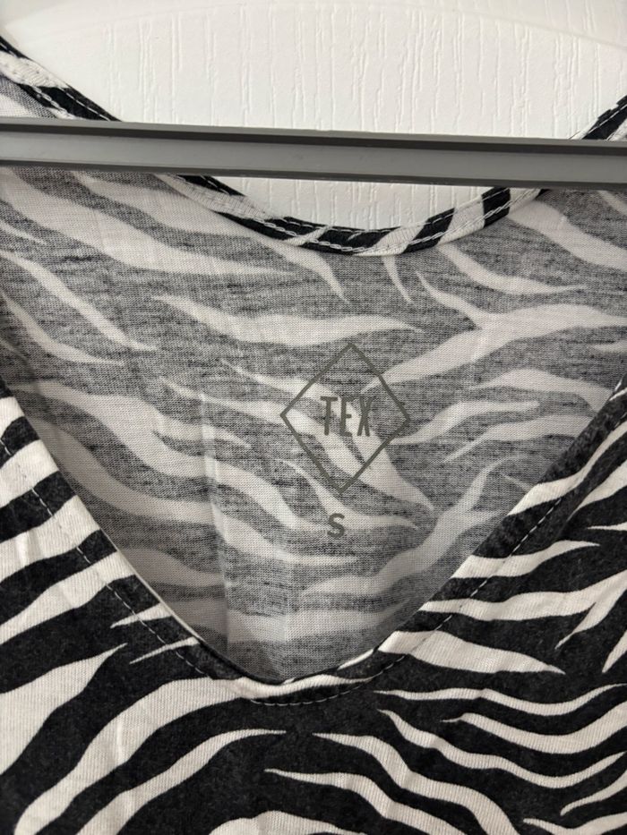 Robe zébrée - photo numéro 3