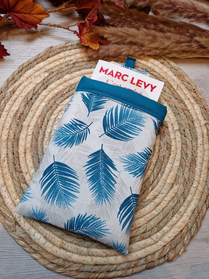 Pochette pour Livre de Poche - photo numéro 3