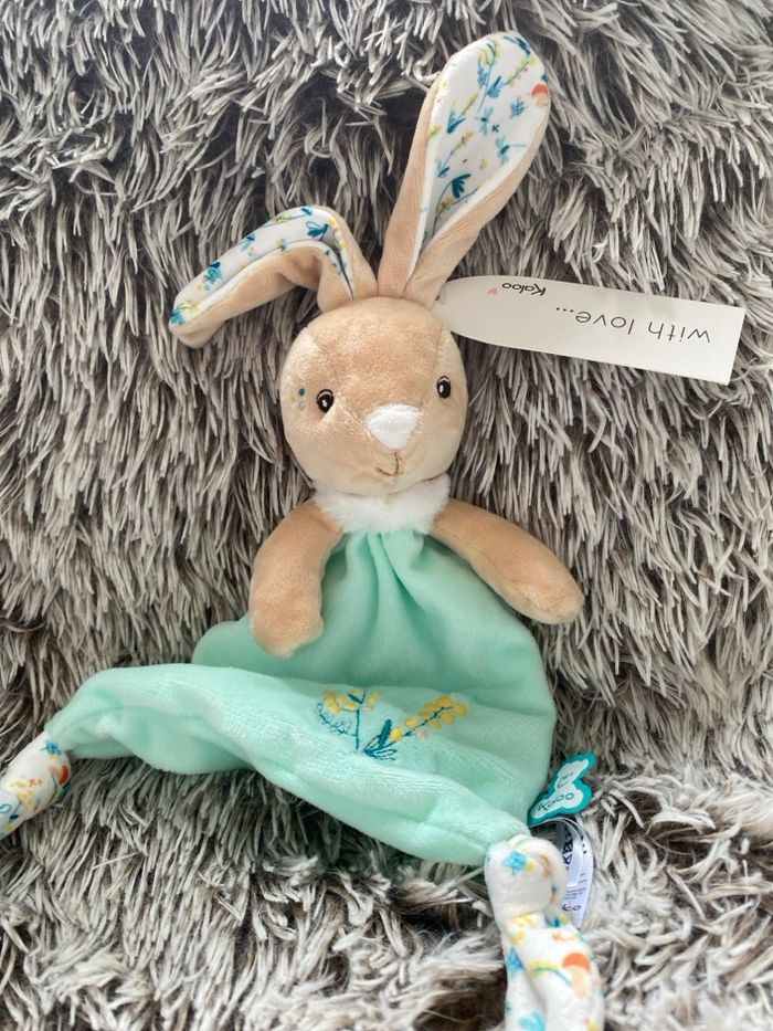 Doudou lapin plat kaloo Justin neuf etiquetté