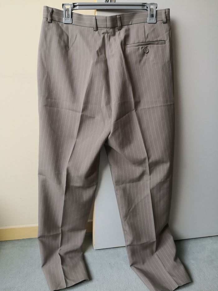Pantalon beige rayé - photo numéro 2