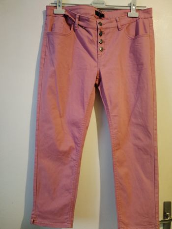 Pantalon court femme taille 46 à recoudre