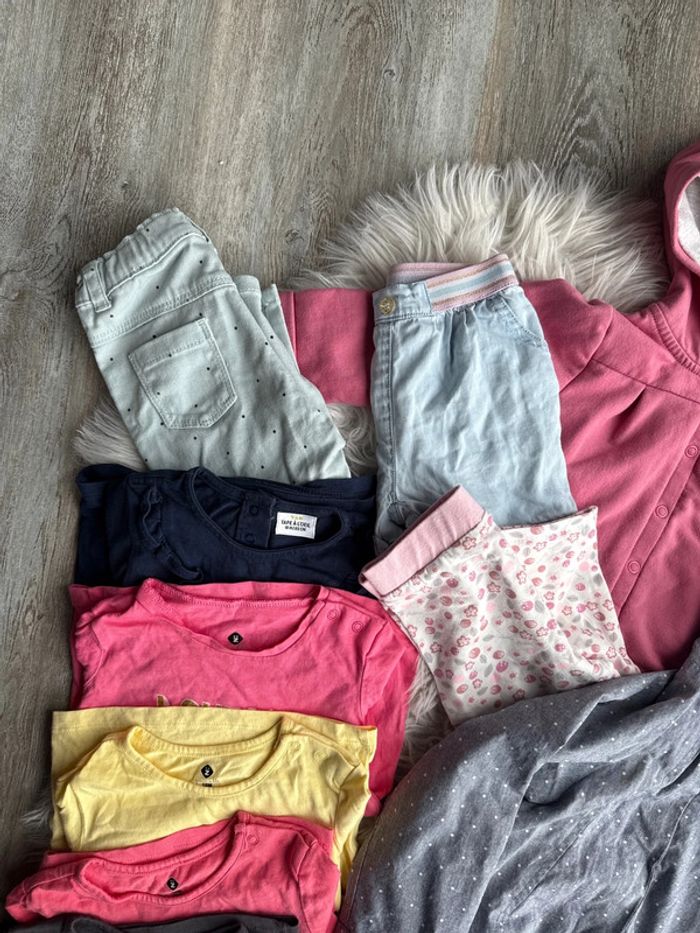 Lot de vêtements fille 18 mois - photo numéro 4