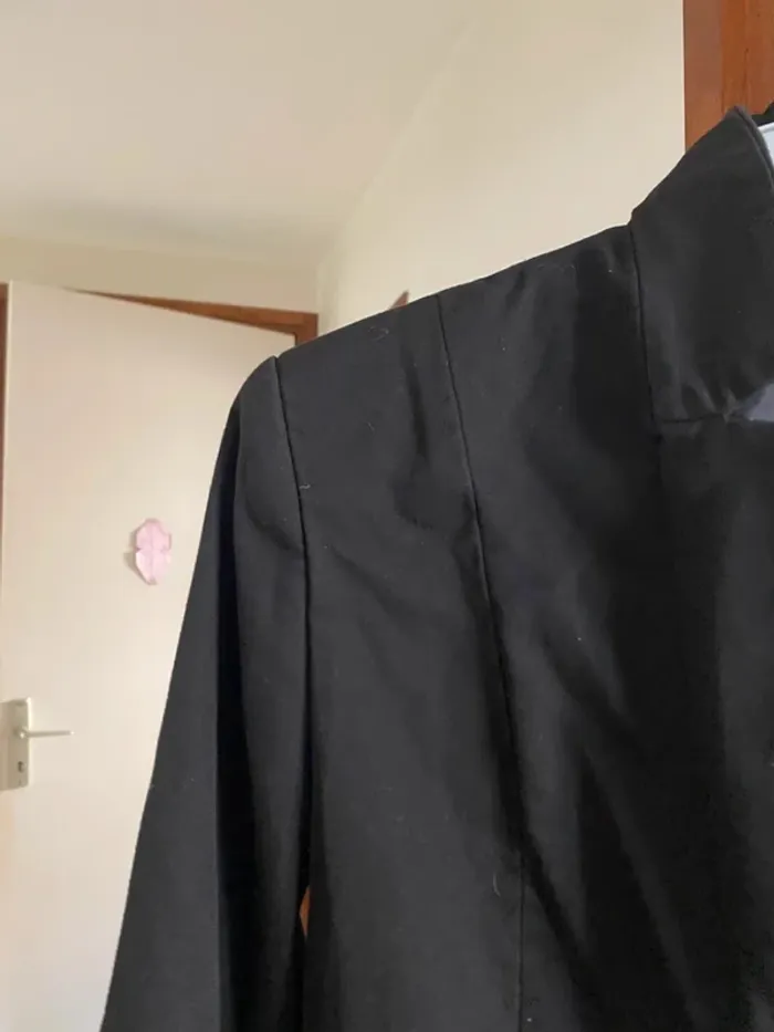 🖤 Blazer noir Lafont – Élégance structurée en taille 42 🖤 - photo numéro 5