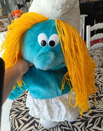 Grosse peluche Schtroumpfette