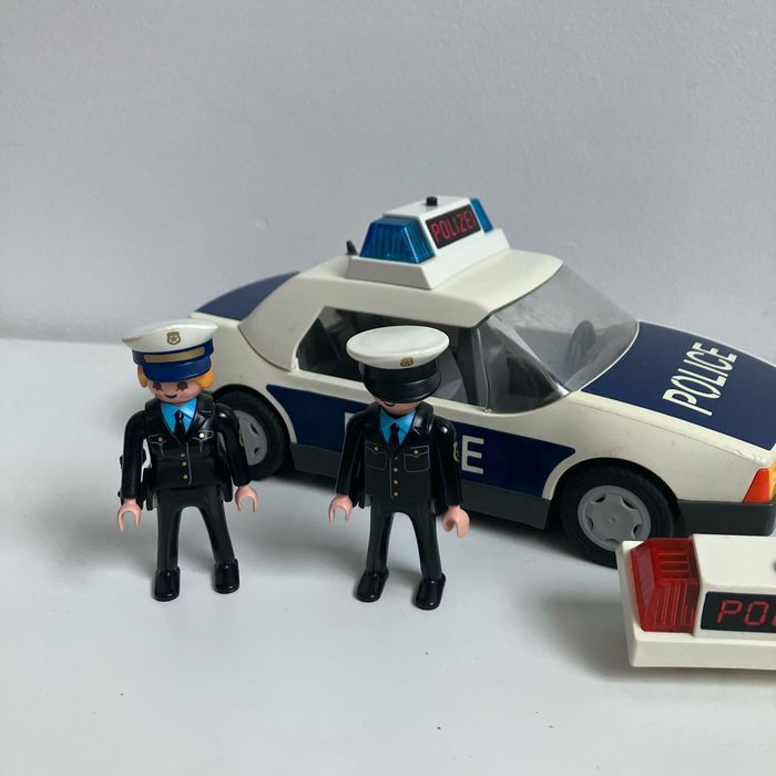 Voiture de police Playmobil - photo numéro 5