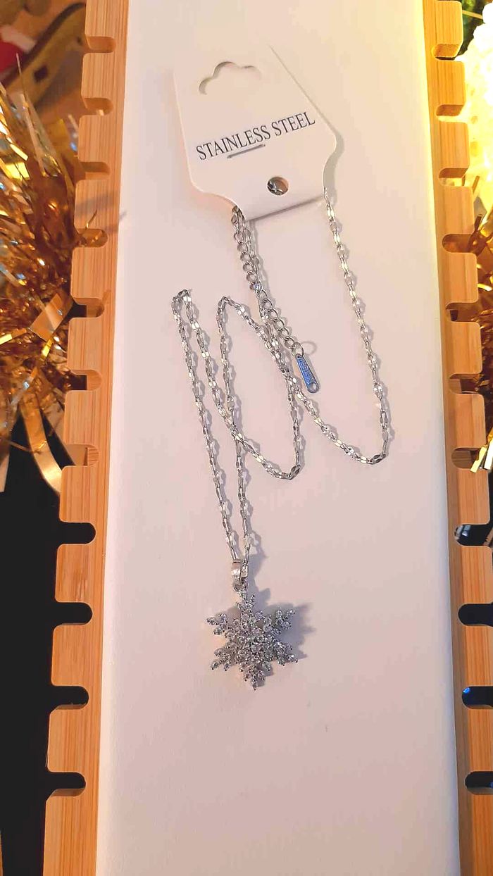 Bijoux Noël | Collier Flocon de Neige Plaqué Or Blanc - Neuf - photo numéro 3