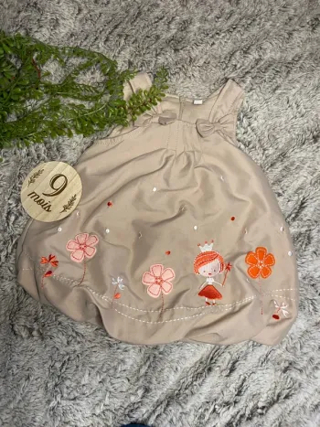 Robe 9 mois