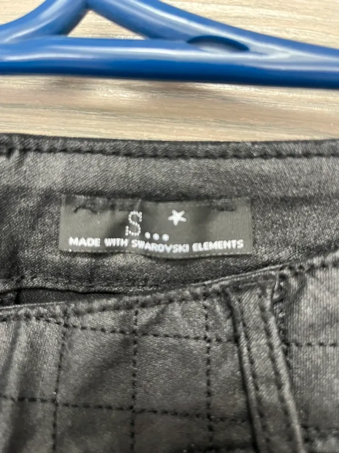 Pantalon noir - photo numéro 3