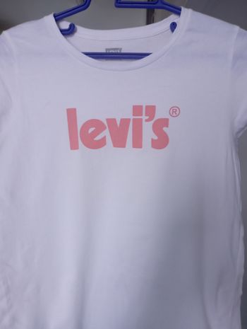 T-shirt Levi's  age 16ans