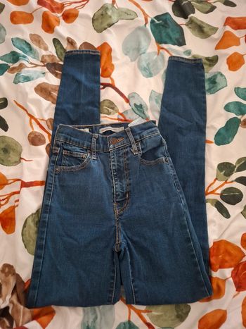 Jeans bleu Levi's mile high super skinny 🥨