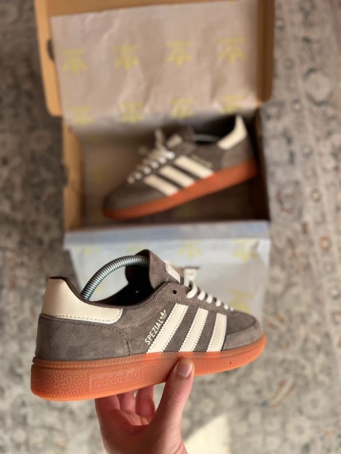 Nouveau Adidas Handball Spezial Marron Taille 42 - photo numéro 4
